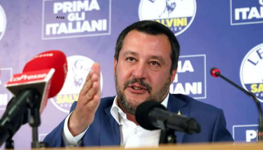 primo piano di matteo salvini