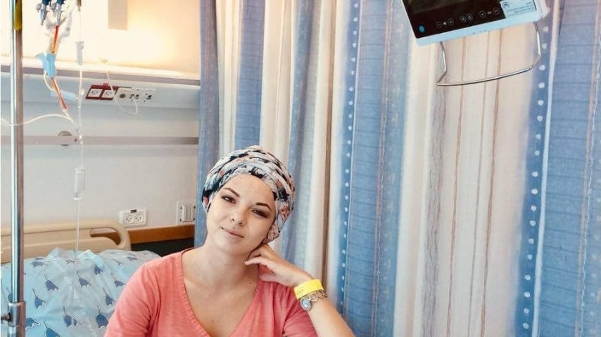 Anastasia nella clinica di Tel Aviv. Immagine: Sito Gofundme raccolta fondi "Save Anastasia"