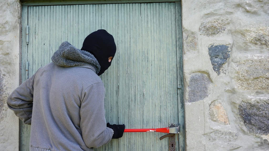 I nascondigli in casa a prova di ladro per soldi e gioielli