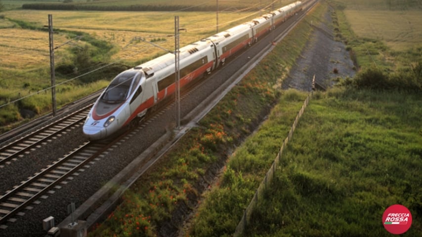 I passeggeri hanno raggiunto Milano Centrale e da lì sono arrivati a Napoli con un altro Frecciarossa. Immagine: Frecciarossa/Facebook