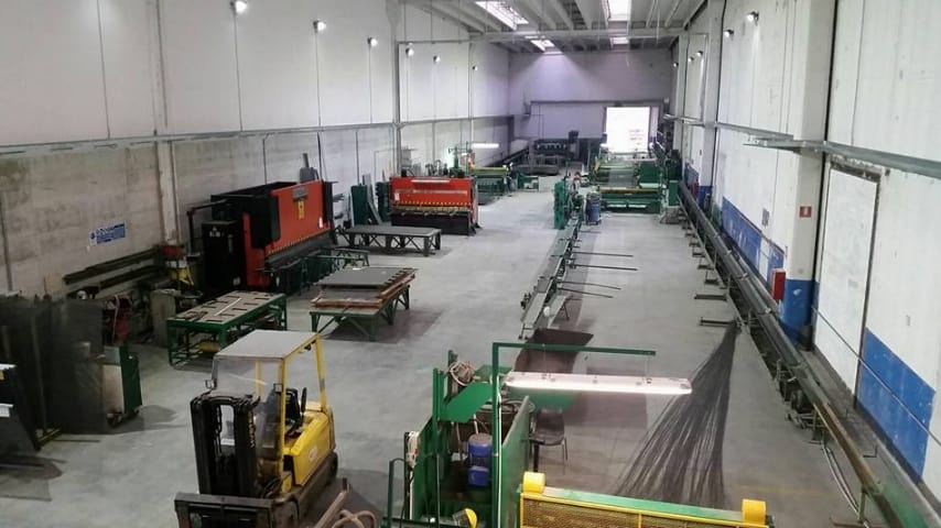 La fabbrica nella nuova sede di Acerra. Fonte: Screensud Società Cooperativa p.a./Facebook