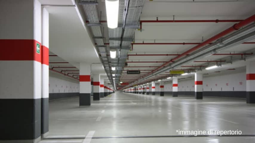 Parcheggio sotterraneo. Immagine di repertorio