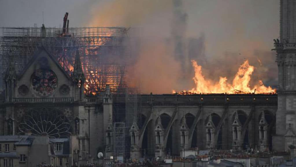 Notre-Dame a fuoco