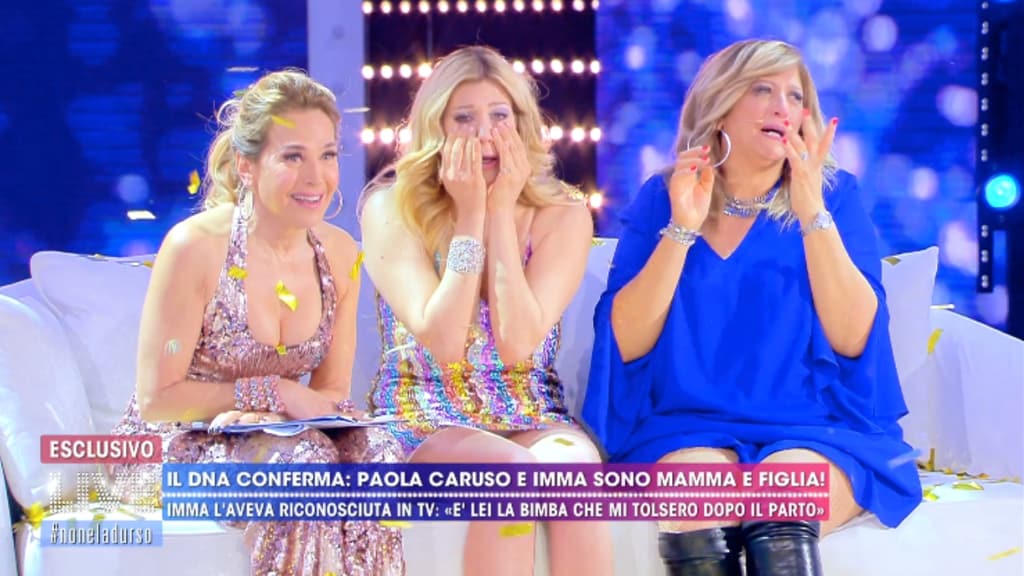 barbara d urso paola caruso imma nello studio di live non è la d'urso