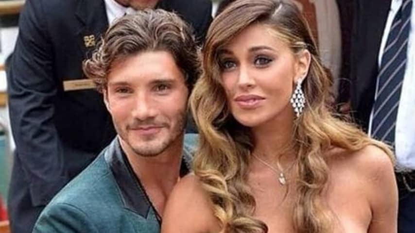 Belén Rodriguez e Stefano De Martino: lui ieri aveva la fede al dito