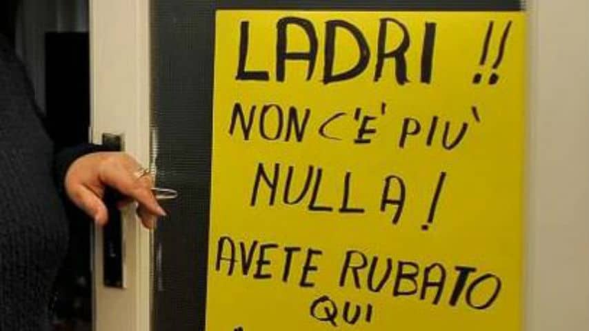 Cartello per i ladri