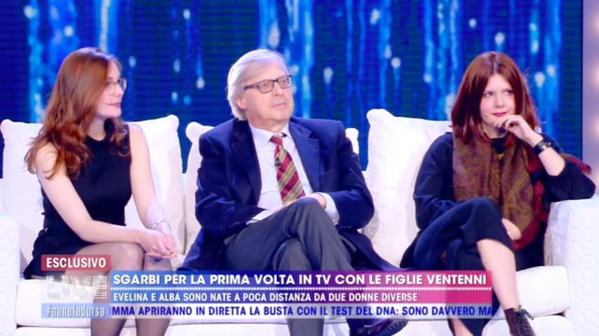 vittorio sgarbi insieme alle figlie