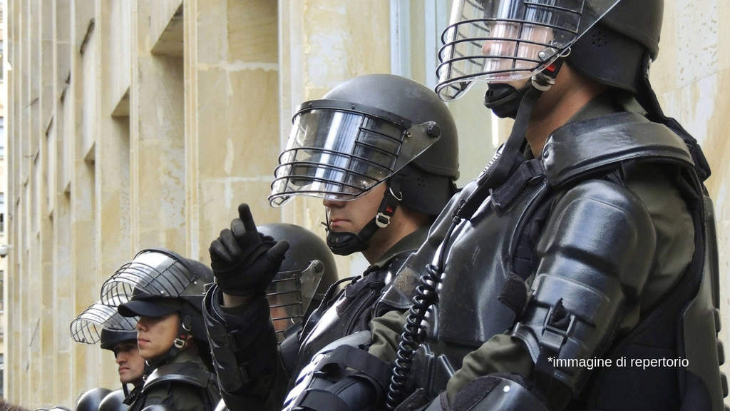 4 militari