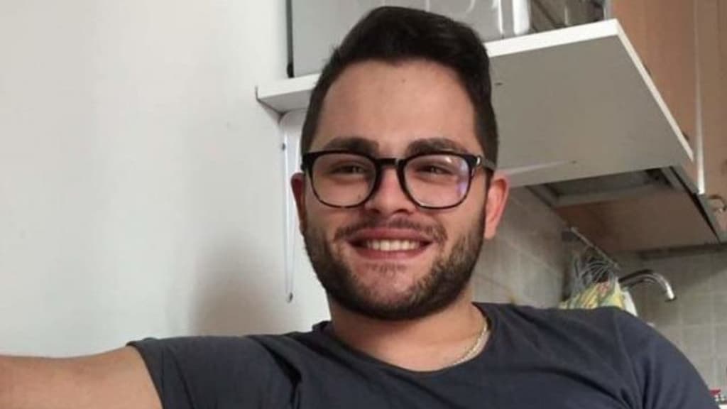 Prende un antibiotico e muore a 27 anni, l'appello del padre