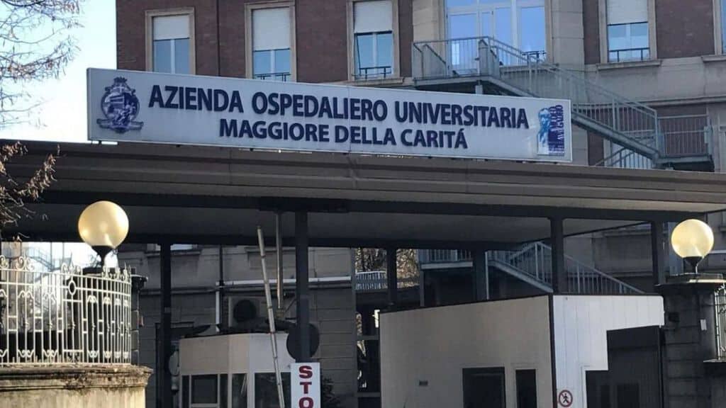 Novara, bimbo di 2 anni morto in ospedale: potrebbe essere stato picchiato