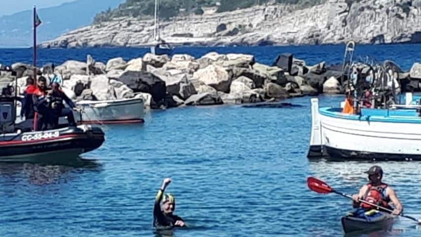 Salvatore Cimmino esulta a fine traversata (Foto Facebook)