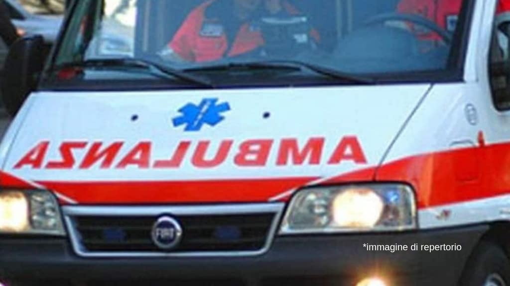 Sesso a pagamento: muore di infarto, la prostituta chiede i soldi ai carabinieri