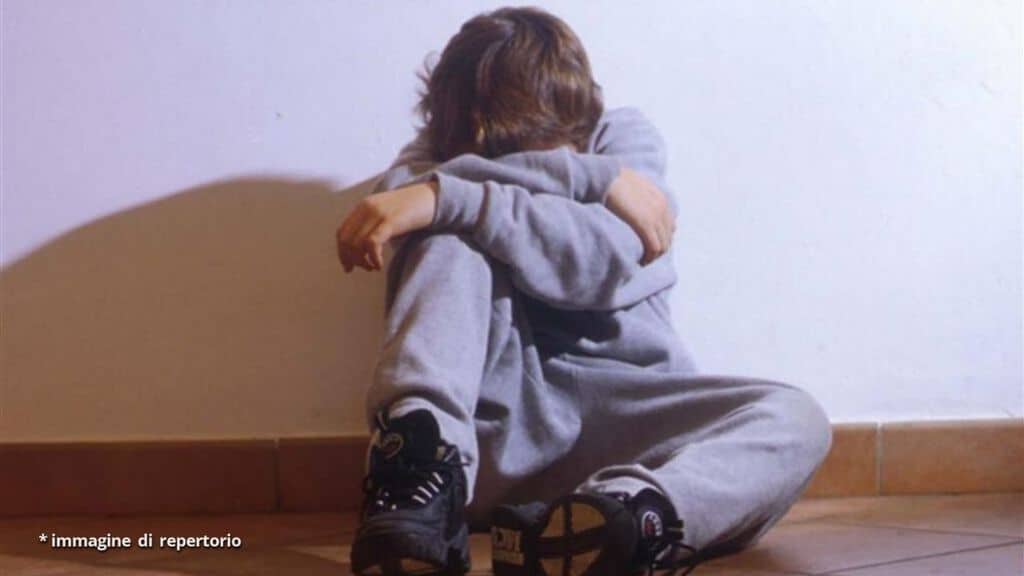 violenza sessuale su un bambino