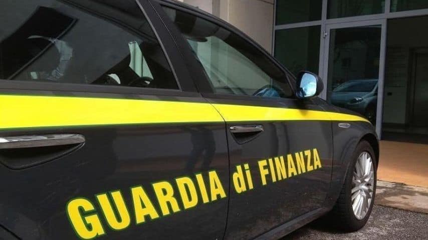 guardia di finanza volante