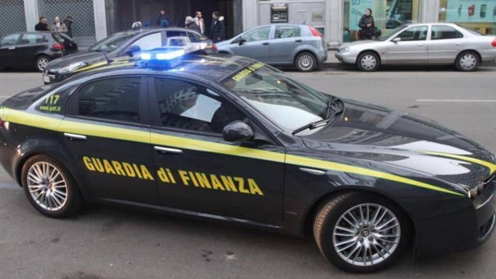 guardia di finanza volante