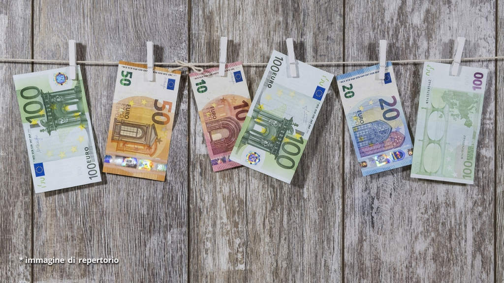 Euro, le nuove banconote saranno indistruttibili
