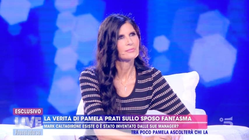 Pamela Prati nello studio di Live