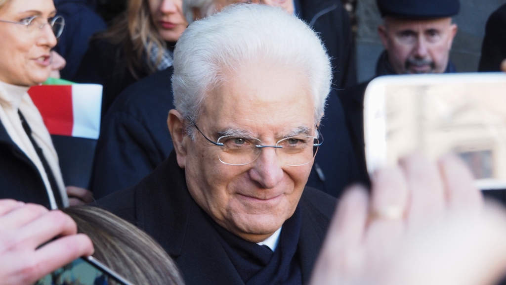 primo piano di sergio mattarella