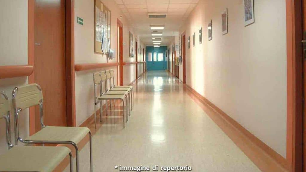 corsia d'ospedale