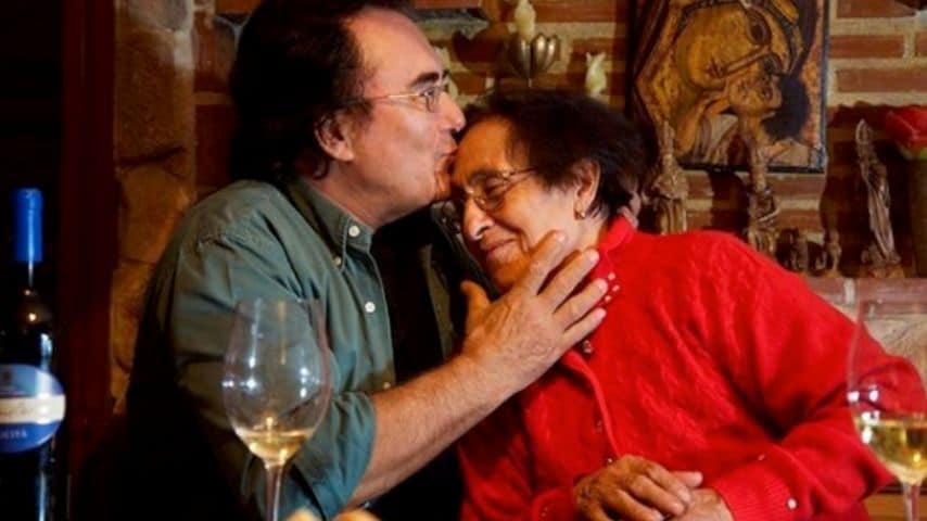 Al Bano in un tenero scatto con mamma Jolanda. Immagine: Al Bano Carrisi/Instagram