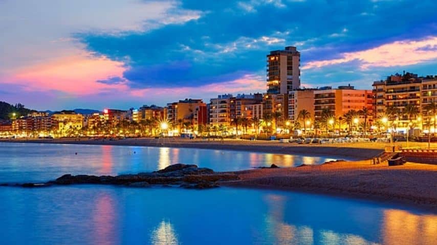 Cittadina turistica di Lloret de Mar. Immagine: Sito Spagna.info