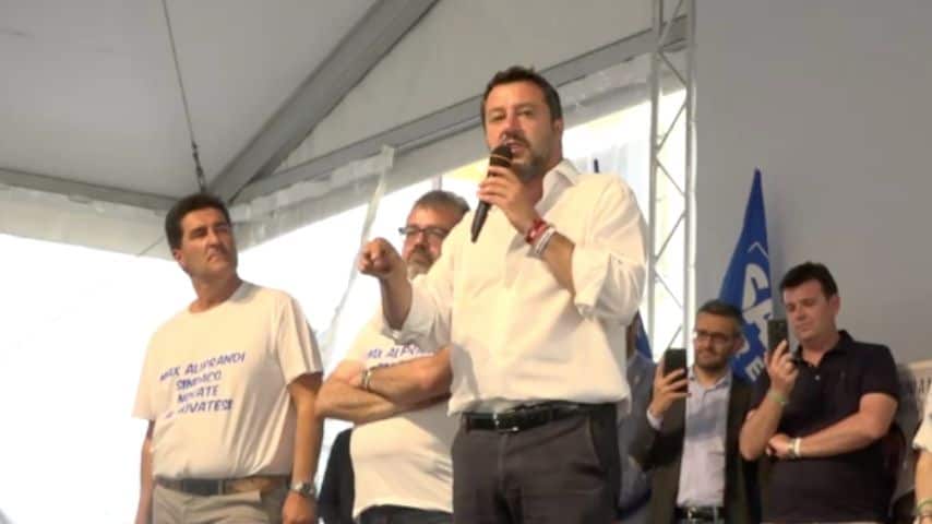 Il ministro Matteo Salvini da Novate Milanese. Immagine: Matteo Salvini/Facebook