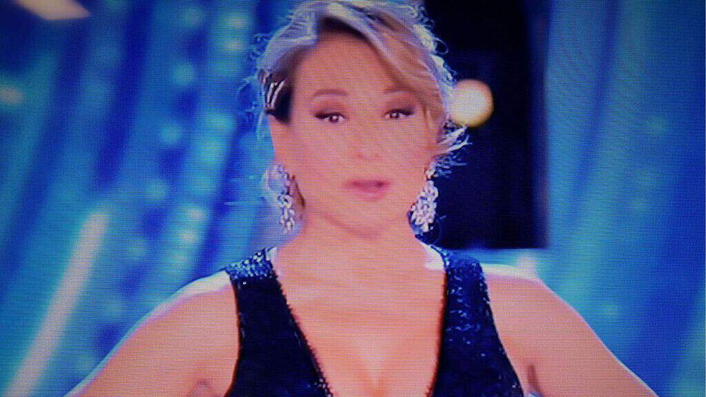 Barbara D'Urso annuncia il primo eliminato del Grande Fratello