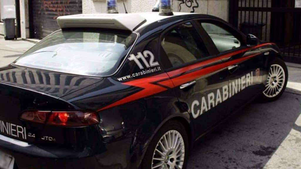 volante dei carabinieri