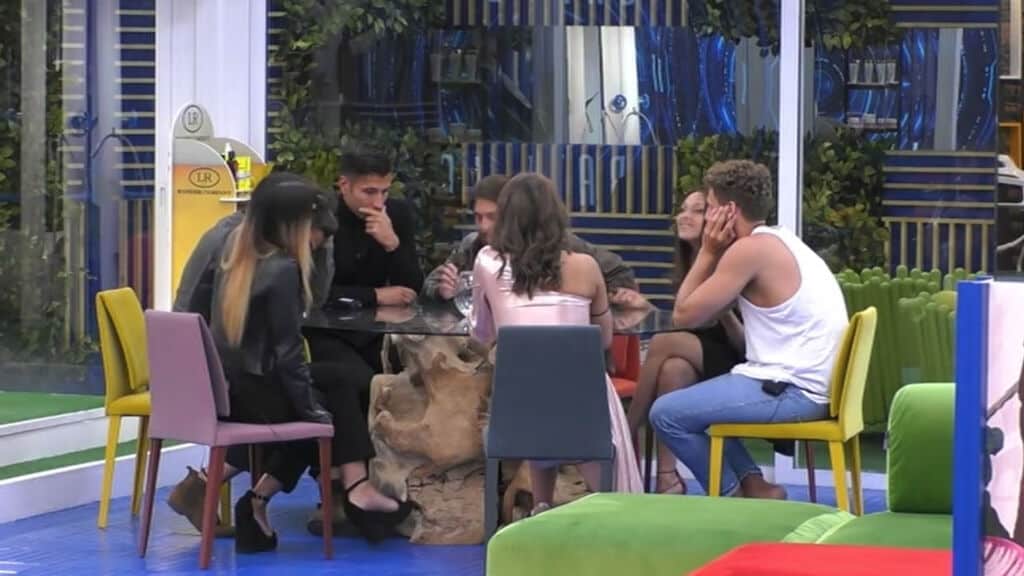 i finalisti del grande fratello tutti riuniti