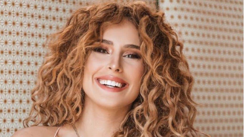 sara affi fella