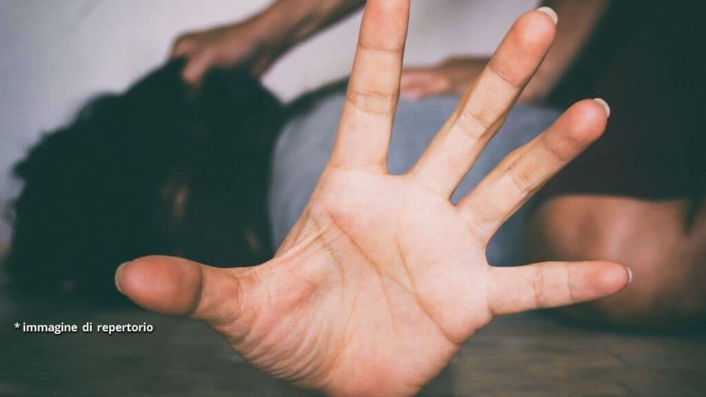 donna vittima di violenze