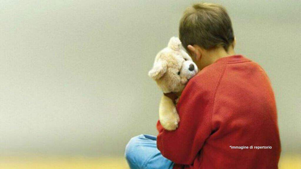 Bambino autistico abbandonato Immagine di repertorio