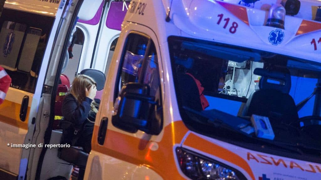 ambulanza in servizio di notte