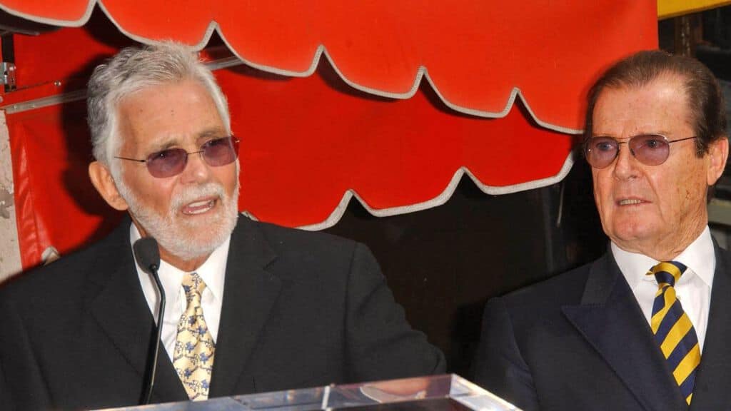 David Hedison e Roger Moore in tempo recenti