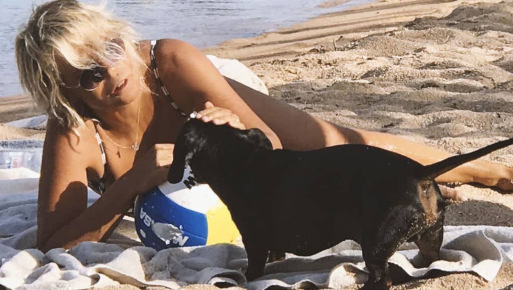 maria de filippi e il cane