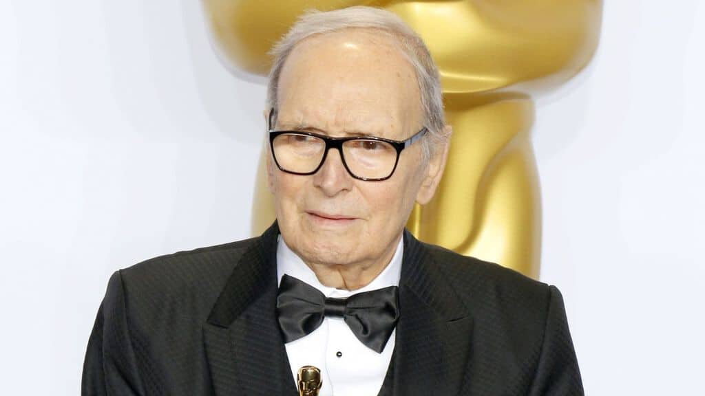 ennio morricone in primo piano alla festa degli oscar