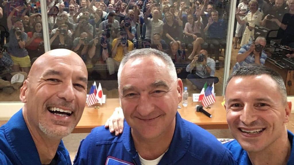 luca parmitano e i membri della missione spaziale