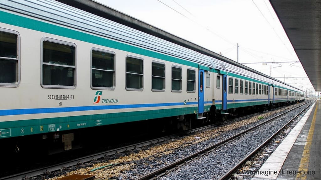 Incendio treni a Rovezzano, trovate tracce di benzina
