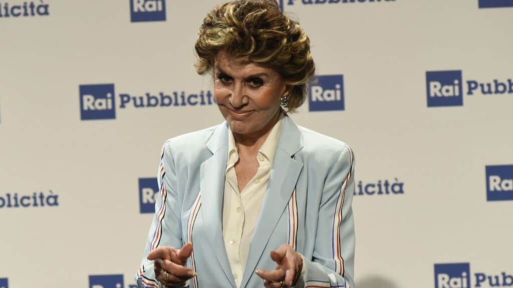 mezzobusto franca leosini