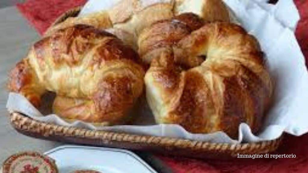Una barista in provincia di Biella ha voluto impartire una lezione ai ragazzi che le hanno rubato delle brioches. “Venite a lavorare e non vi denuncio” (Immagine di repertorio)