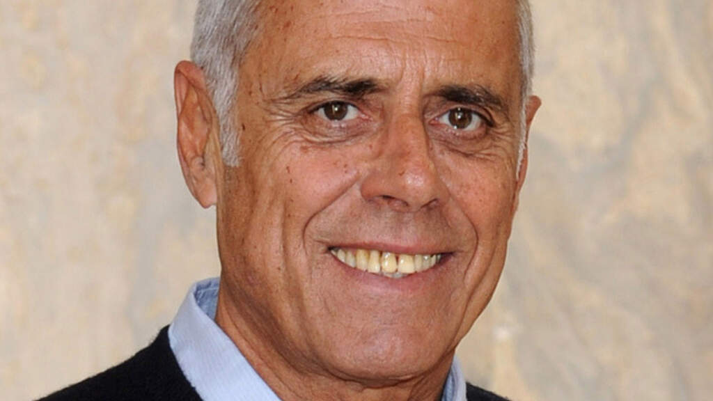Teo Teocoli, problemi di salute per l'attore, salta lo spettacolo