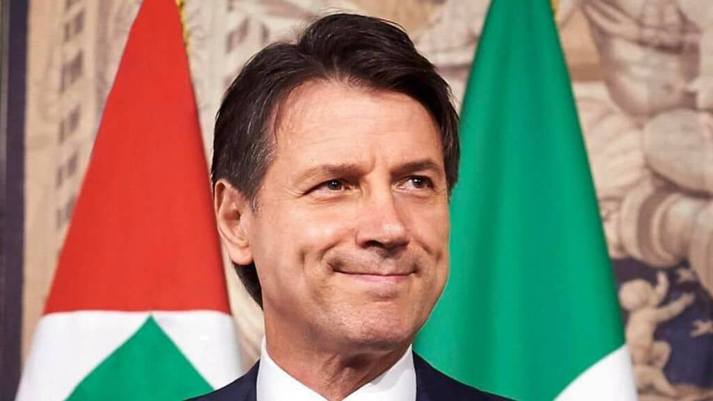 Giuseppe Conte Facebook