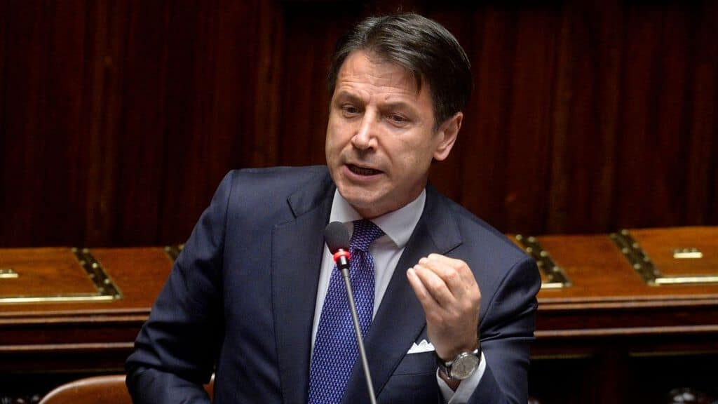 Giuseppe Conte in aula alla Camera