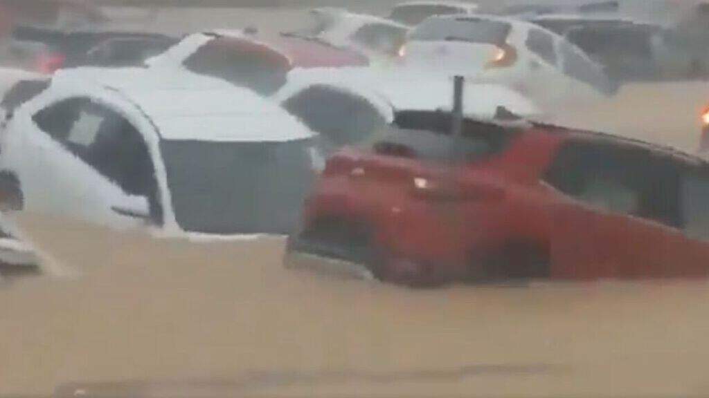 Spagna piegata dalle alluvioni ed inondazioni: 5 morti e migliaia di evacuati (Foto: screenshot video Twitter Guardia Civil)