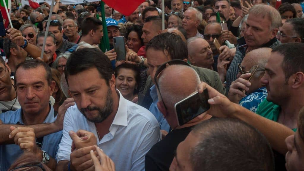 Matteo Salvini in piazza a Montecitorio