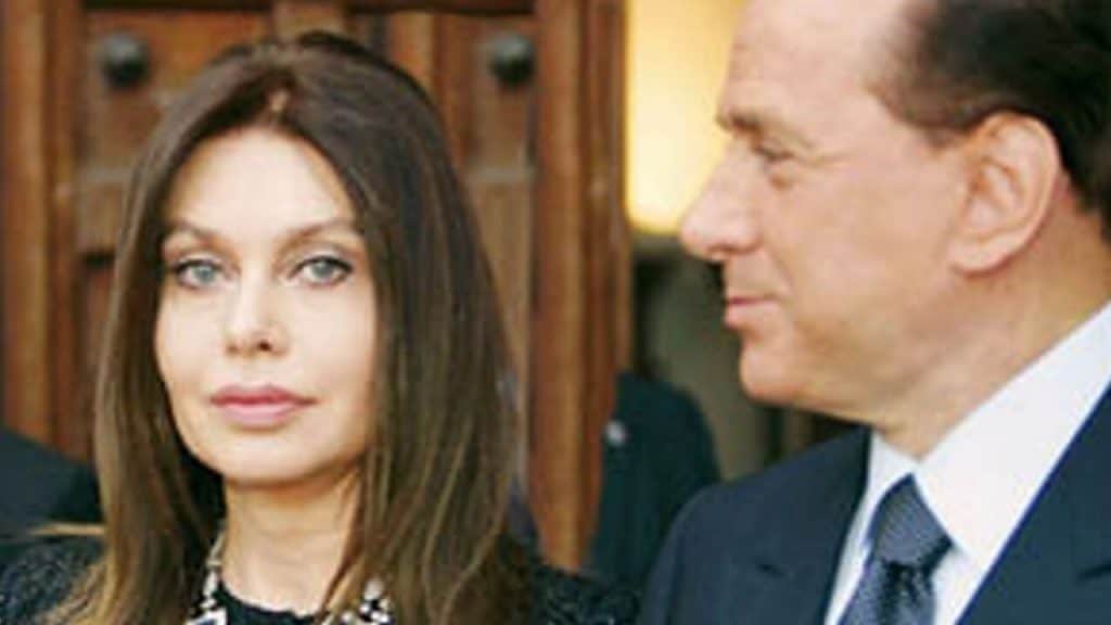 Prosegue la battaglia legale fra Berlusconi e l’ex moglie Veronica Lario. Il Cavaliere pignora i propri 19 conti correnti per non farle riscuotere 14 milioni di euro (Foto Flickr)