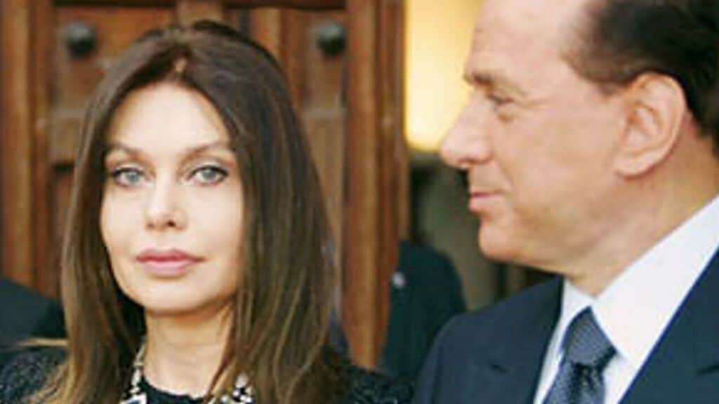 Prosegue la battaglia legale fra Berlusconi e l’ex moglie Veronica Lario. Il Cavaliere pignora i propri 19 conti correnti per non farle riscuotere 14 milioni di euro (Foto Flickr)