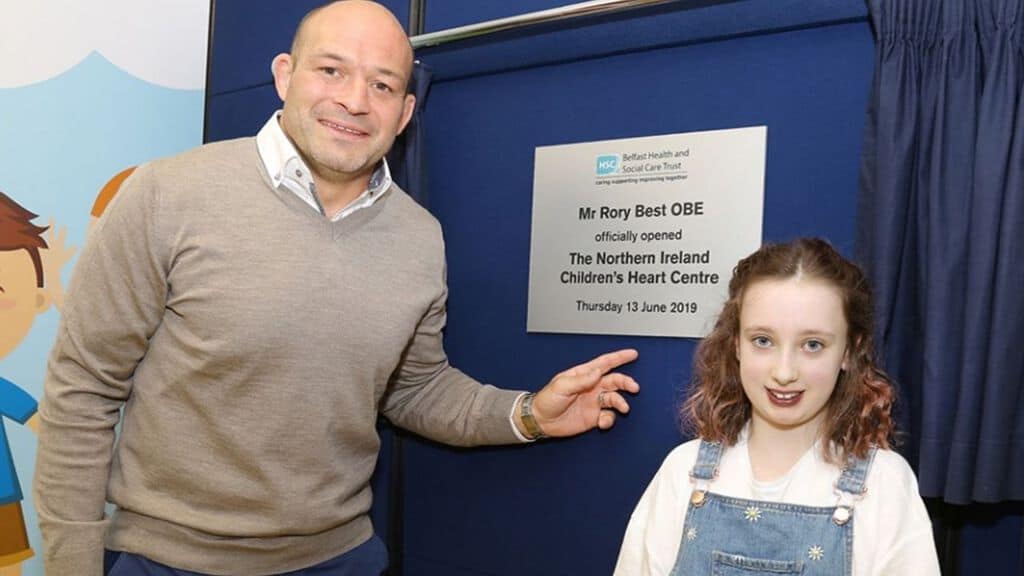 Aimee Brady al lancio del Childrens Heartbeat Trust Center. Fonte: Childrens Heartbeat Trust/Facebook