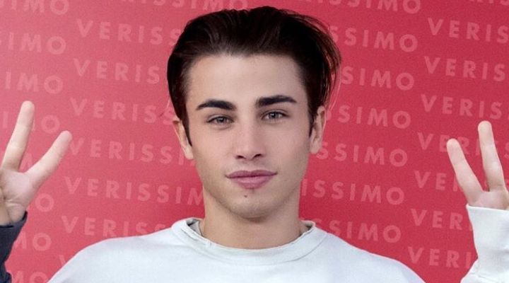Il cantante Riki ospite a verissimo