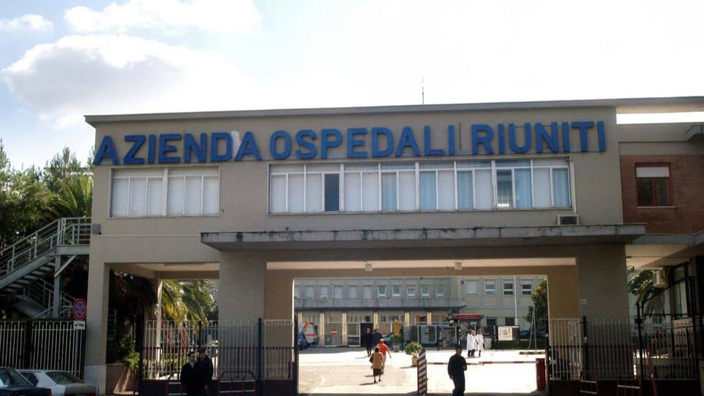 facciata degli ospedali riuniti di foggia